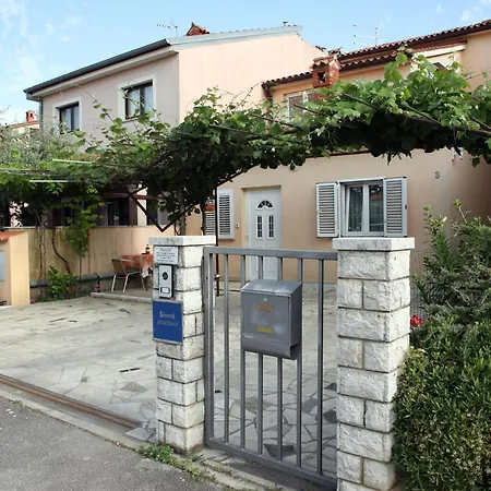 Tadijic Appartamento *